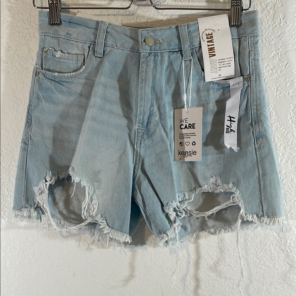 Kensie True Vintage The High Rise Denim Shorts Distressed Size 6/28 NEW